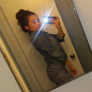 Meet your Posher, Leticia